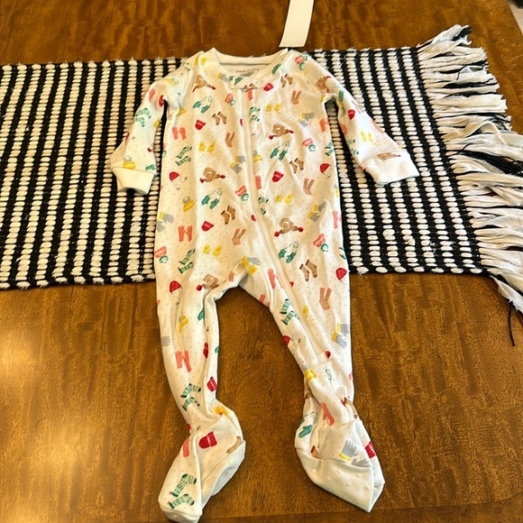 JANIE and JACK BABY GOOD NIGHT FOOTED PAJAMAS IN WINTER COZY - Picture 3 of 10